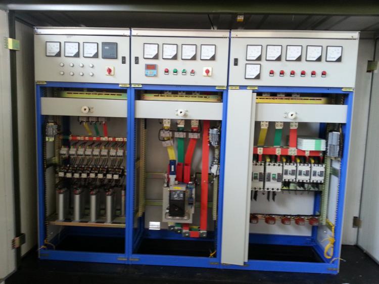 Instalación de gabinete de distribución de bajo voltaje
